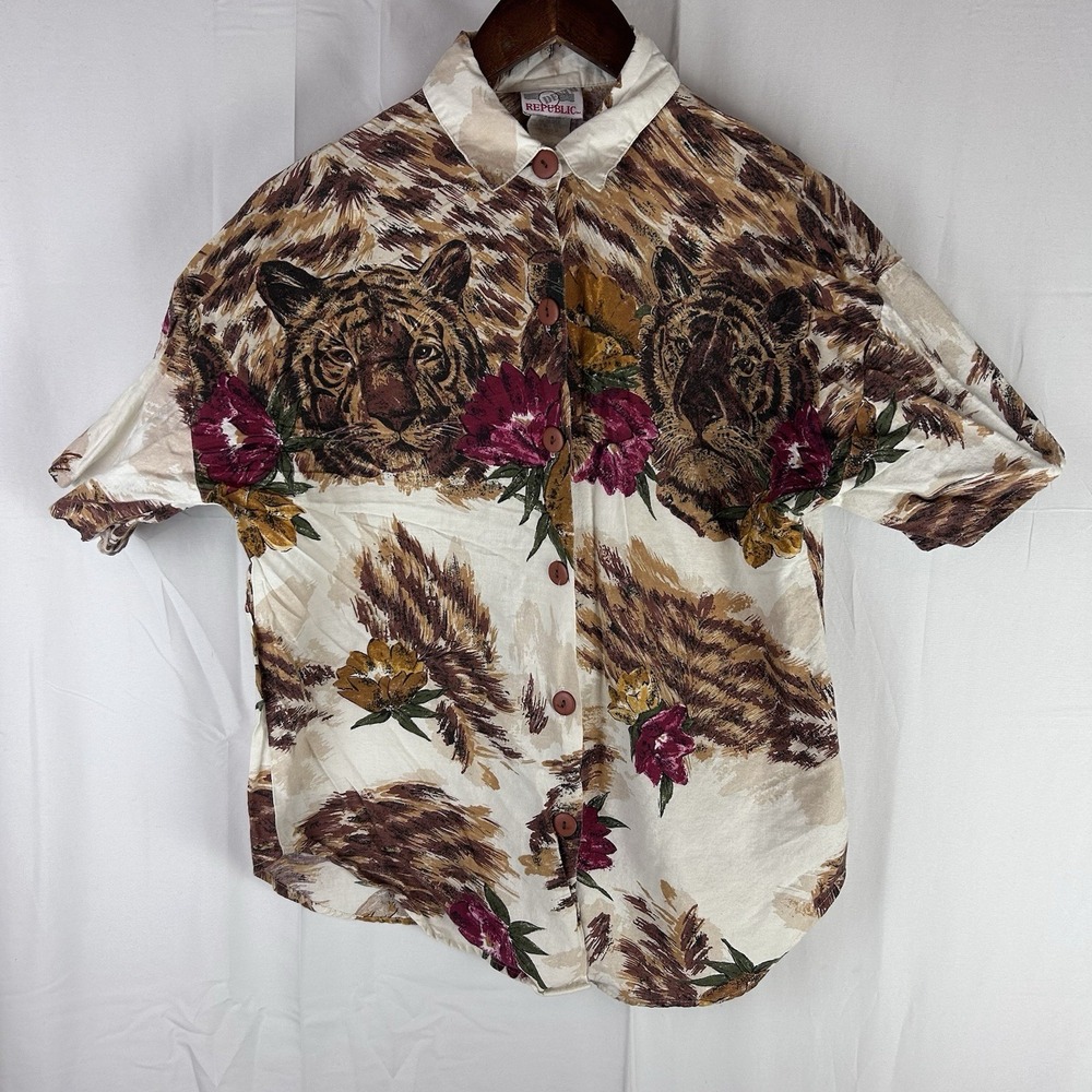 VTG Denim Republic Shirt Womens Medium Tiger Animal Safari‎ Button Up Made USA